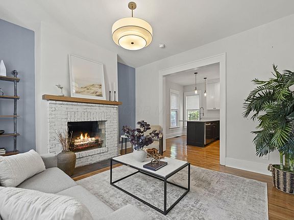 3rd image of 1563 Clifton Ave