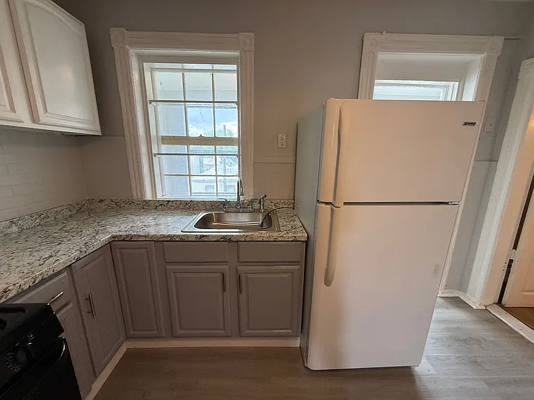 39 Harmon St #4E — Photo 2