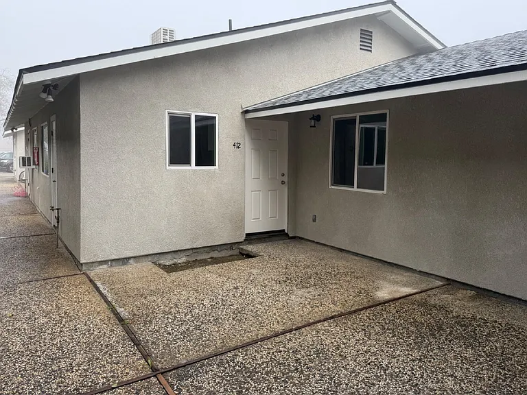 412 N St — Photo 11