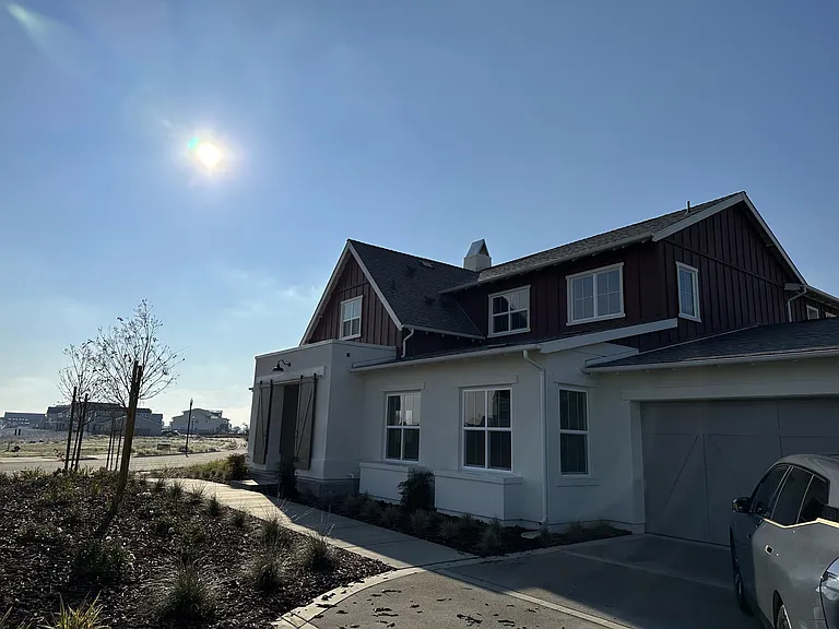3125 Delta Coves Dr — Photo 1