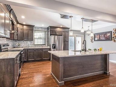 28945 Pardo St, Garden City, MI 48135 | Zillow