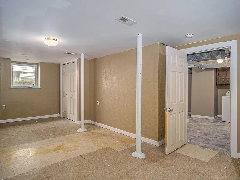1321 Bemis St SE — Photo 13