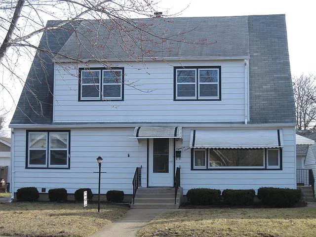 1807 Bruner St photo 1