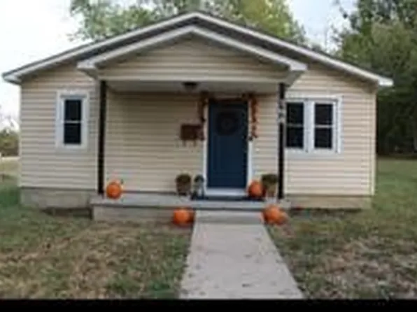 106 Merchant St, Oswego, KS 67356