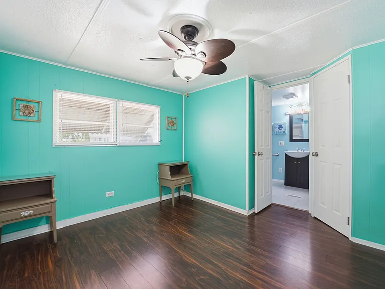 4432 Calm Harbor St — Photo 8