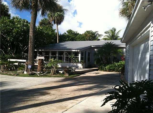 1st image of 2584 NE Palm Ave