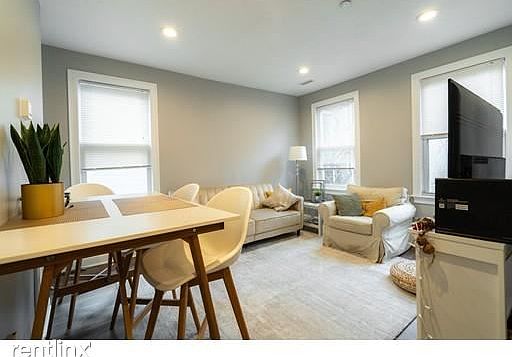 93 Second St. #2 Cambridge - Kendall Square Shared Unit Phot