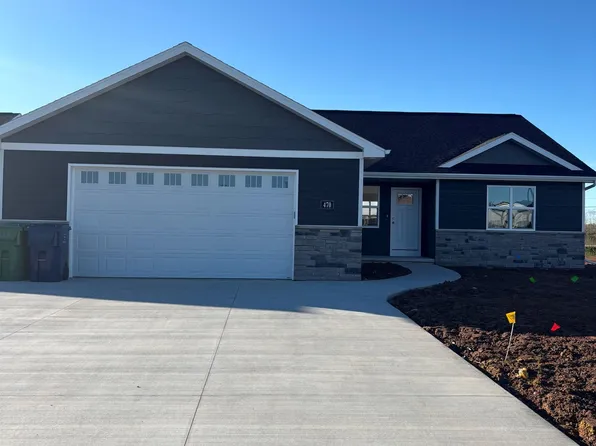 470 Emerald Isle Ct, Wrightstown, WI 54180