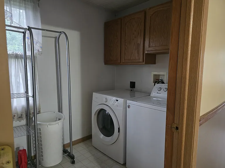 398 E Mound St #RR — Photo 8