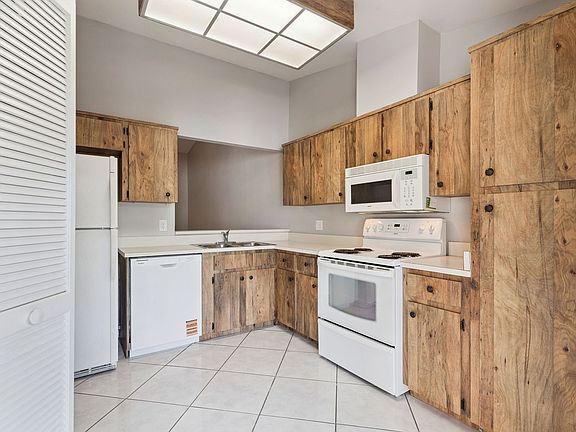 4th image of 419 Warrenton Rd #419