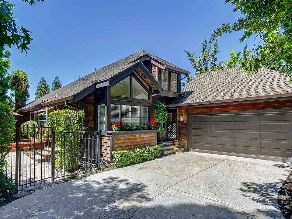 1st image of 821 Redwood Dr