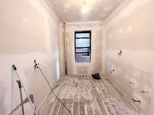 4th image of 2502 Avenue D APT C4