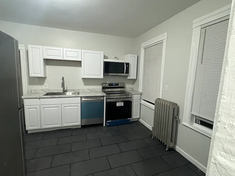 17 Stoneland Rd #1 — Photo 10