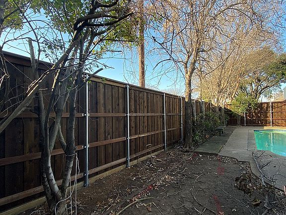 5th image of 1420 Sylvia Dr