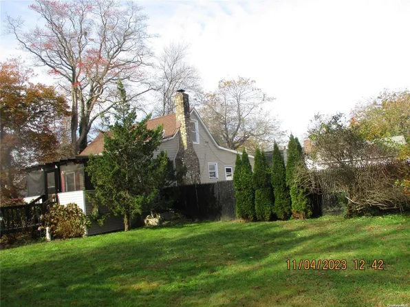 (undisclosed Address), Mastic Beach, NY 11951