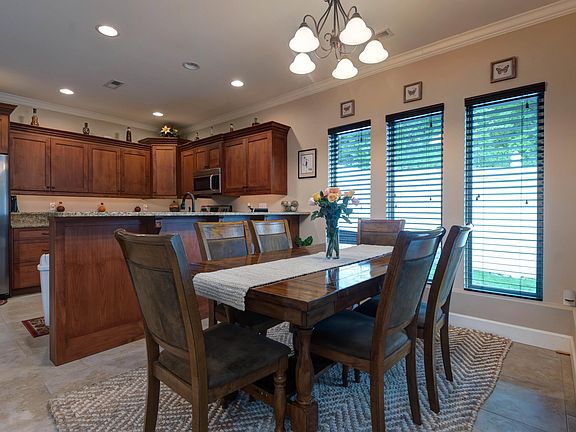 2nd image of 134B Lakehills Dr