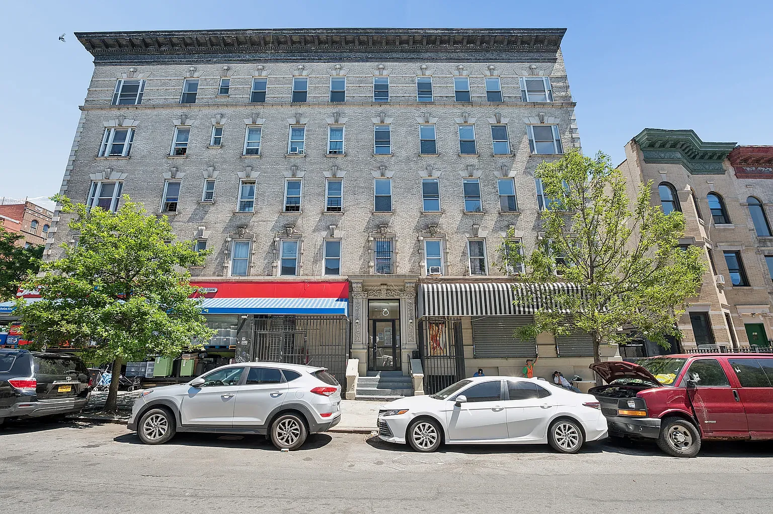575 West 183rd Street — Photo 1
