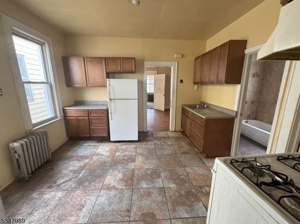 newark-new-jersey-38707430 picture