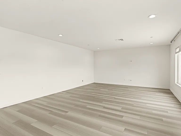 26575 Stix Dr — Photo 15
