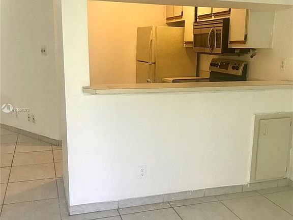 5th image of 14168 SW 93rd Ln #14168