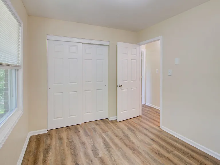 2912 Wesley St — Photo 18