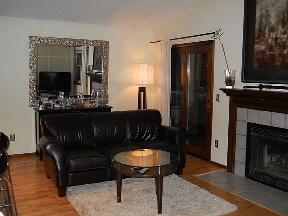 5th image of 226 Monmouth Way