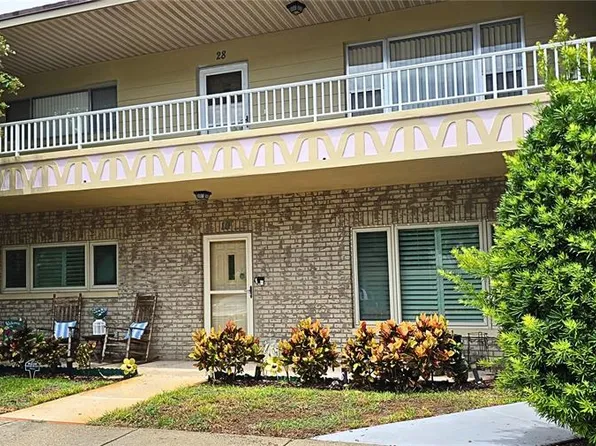 2192 Swedish Dr APT 10, Clearwater, FL 33763