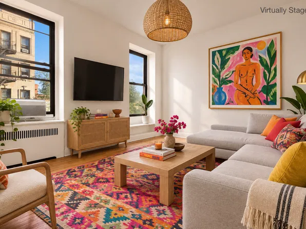 340 Bedford Ave, Brooklyn, NY
