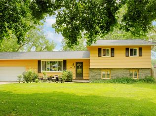 49 Brasser Dr, Rochester, NY 14624