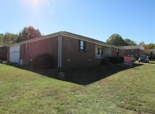 972 Wallace Rd, Jackson, TN 38305