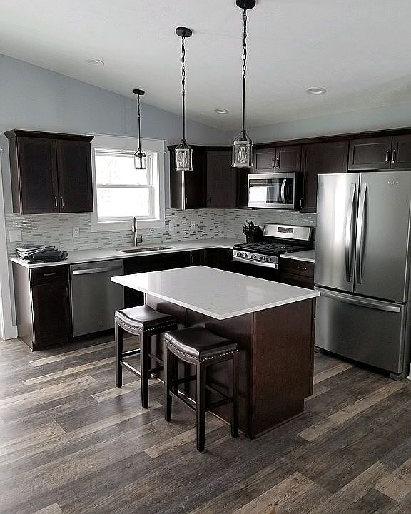 2nd image of 6166 Greenbriar Dr