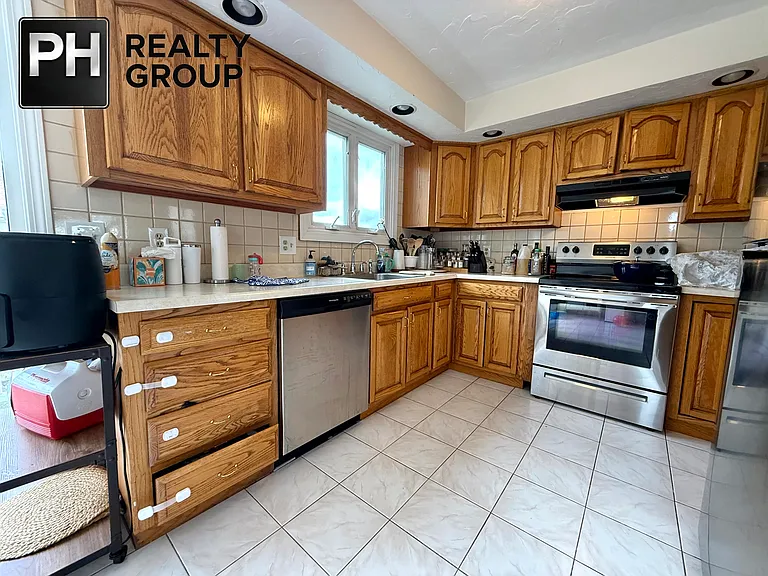 43 Edenfield Ave — Photo 13