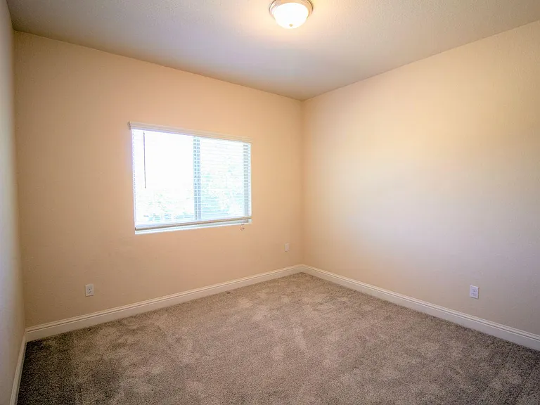 4419 Kerr Ct — Photo 11