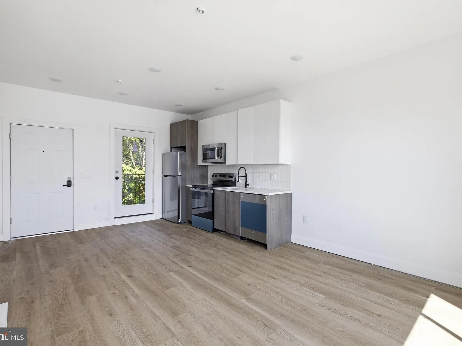 1 bed, $1,750 — Photo 4