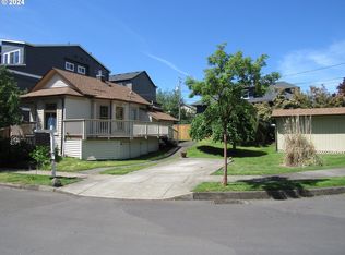 N Cook St, Portland, OR 97227