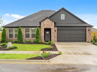 477 W Canada Dr, Farmington, AR 72730