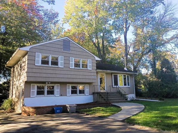 15 oak Road, New City, NY 10956