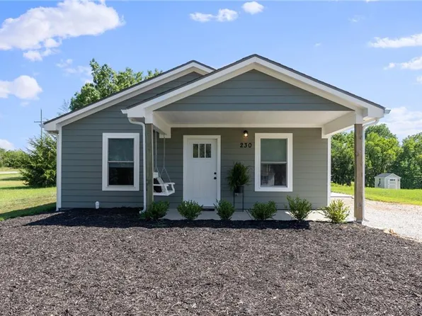 230 S Linn Valley Dr, Linn Valley, KS 66040