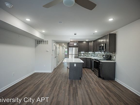 4th image of 425 N 32nd St #2
