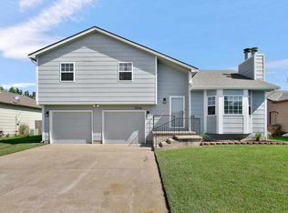 5836 W 41st Cir S, Wichita, KS 67215