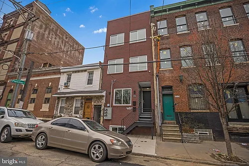 2216 Emerald St #1 Photo 1