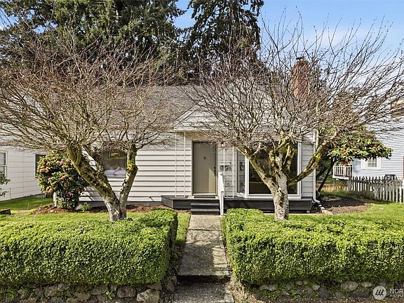 2nd image of 354 Farallone Avenue
