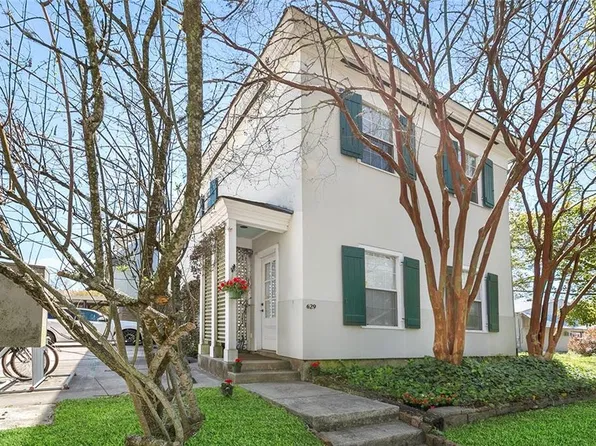 629 Lafitte St, Mandeville, LA 70448