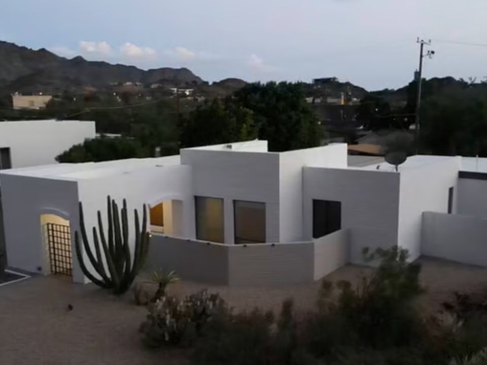 1st image of 1525 E Las Palmaritas Dr