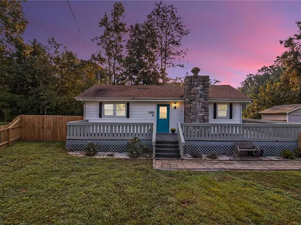 3445 Dogwood Cir, Cumming, GA 30041