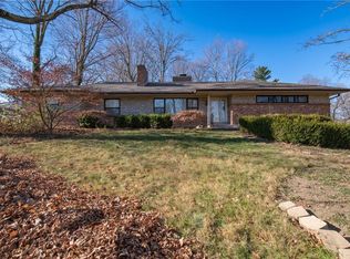 400 Shady Crest Dr, Dayton, OH 45429