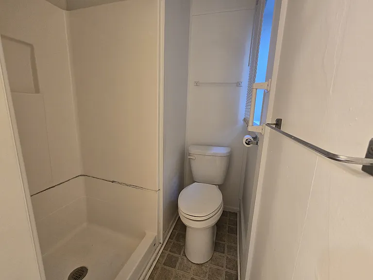 420 E Harris St #1 — Photo 9