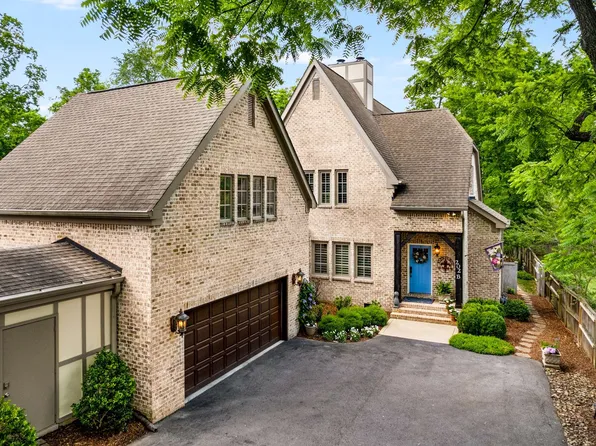 202B Woodmont Cir, Nashville, TN 37205