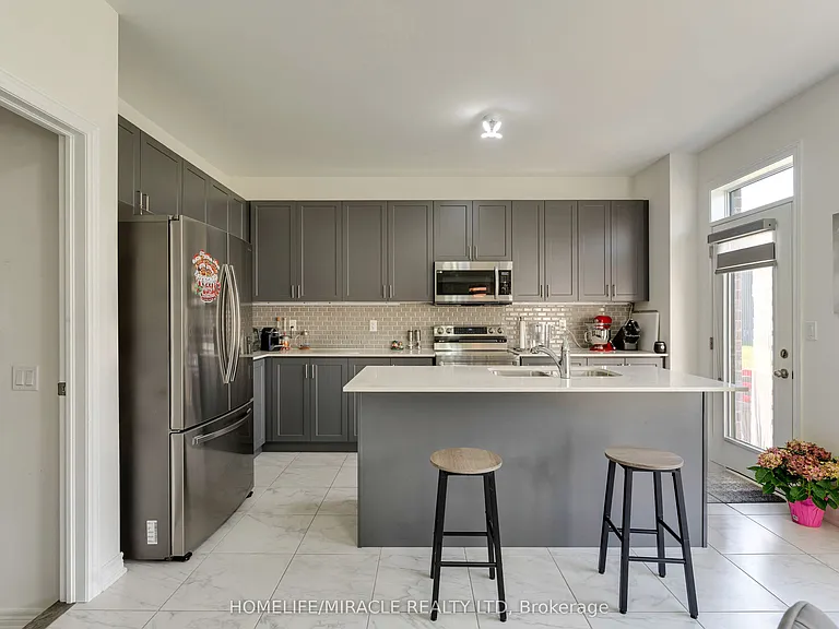 1429 Davis Loop — Photo 12