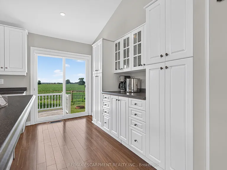 86 Golden Acres Dr — Photo 18